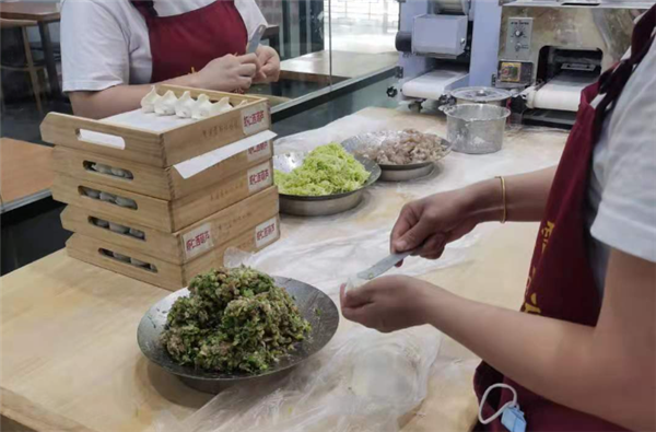牛运霞水饺加盟