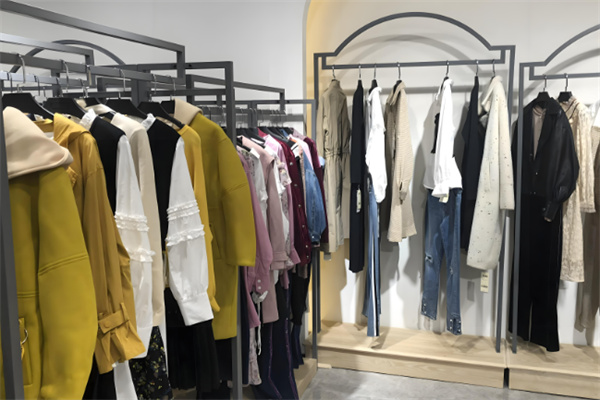国际服装品牌服装折扣店加盟