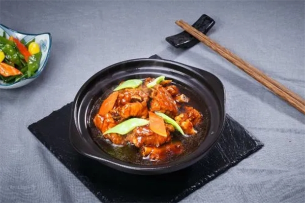 嗨享吃黄焖鸡米饭加盟