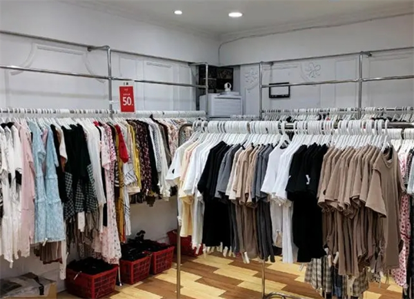 韩依莱服饰加盟