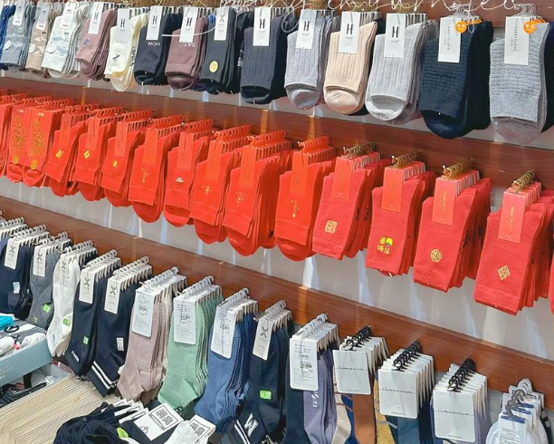 开一家袜子店需要投资多少钱？资金运营全解析