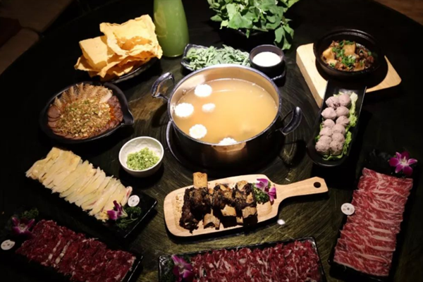 巡牛纪牛肉火锅
