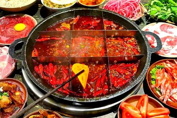 辣尝瘾重庆火锅