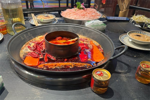 锅源火锅 锅源火锅