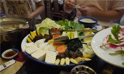 80后苑主题火锅加盟