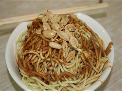 曹大胖擀面皮加盟